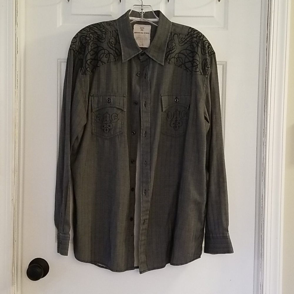 Men's Western style long sleeve shirt